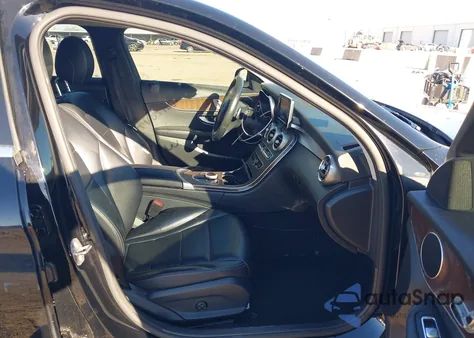 2017 Mercedes-Benz C 300 from USA, damaged, VIN 55SWF4JB2HU214838